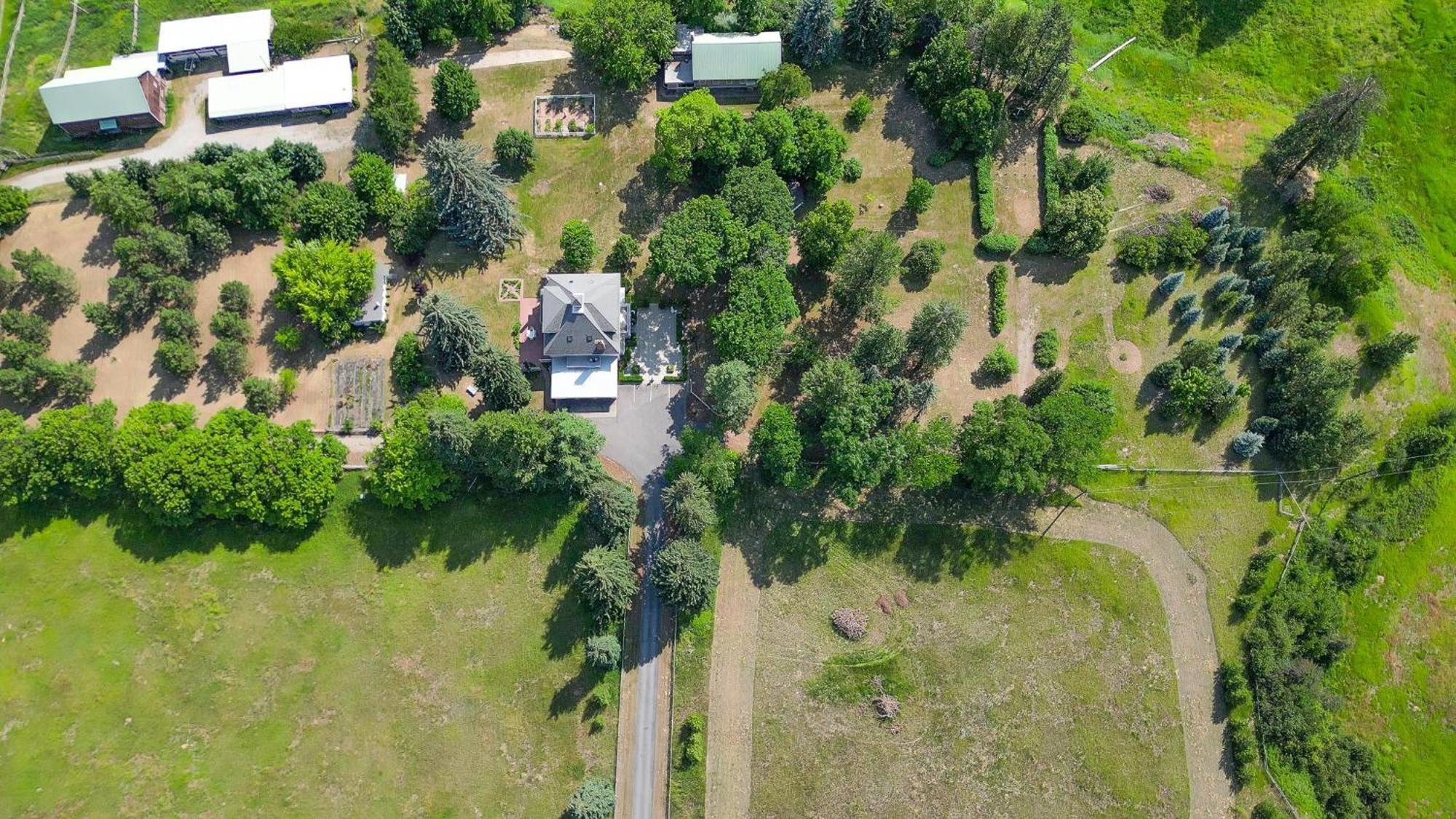 Gardenview Estate Bed And Breakfast Kettle Falls Bagian luar foto